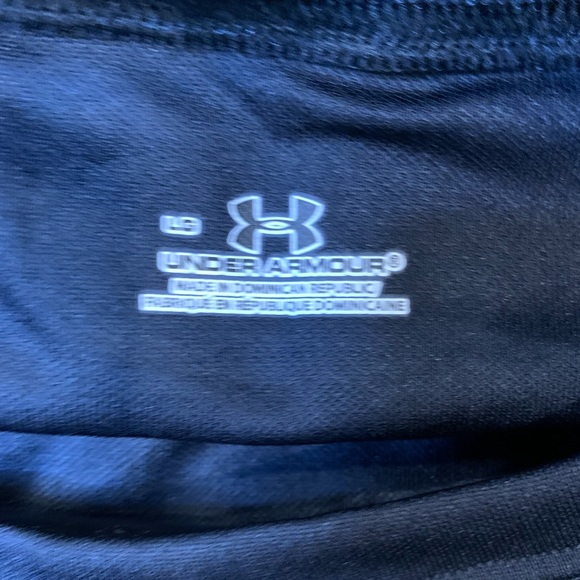 BNWT Under Armour black Heatgear™️/odor control sweat wicking training tank. - Picture 6 of 12